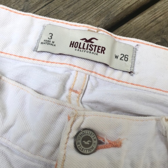 HOLLISTER WHITE JEAN SHORTS - Picture 3 of 3